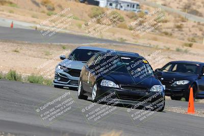 media/Oct-01-2022-Team Topak Racing (Sat) [[f860fb51be]]/2-Inter Low 2/session 2 turn 11/